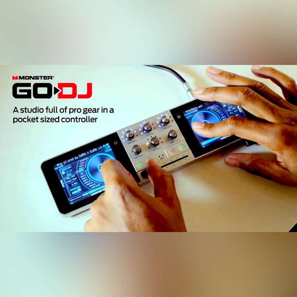 Monster GO DJ Portable Mixer Digital Turntable with LCD Touch Screen - Picture 1 of 7